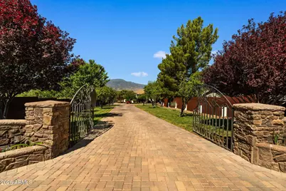 580 S Yorba Lane Lane, Cottonwood, AZ 86326 - Photo 1