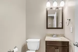 16225 S 1st St, Phoenix, AZ 85048 - Photo 18