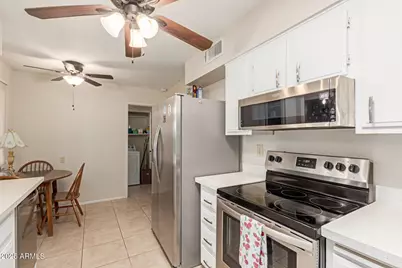 10922 W Santa Fe Drive, Sun City, AZ 85351 - Photo 10