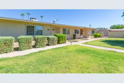 10922 W Santa Fe Drive, Sun City, AZ 85351 - Photo 2