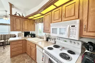 111 S Greenfield Rd, Mesa, AZ 85206 - Photo 22