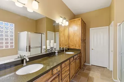 4821 E Kirkland Road, Phoenix, AZ 85054 - Photo 14