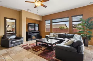 4821 E Kirkland Rd, Phoenix, AZ 85054 - Photo 2