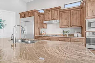 8334 E Laurel Cir, Mesa, AZ 85207 - Photo 12