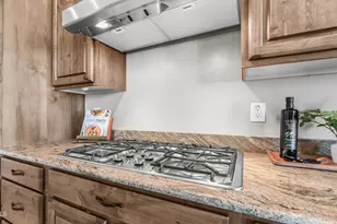 8334 E Laurel Cir, Mesa, AZ 85207 - Photo 14