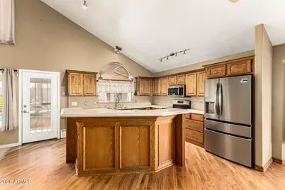 21524 N 66th Lane, Glendale, AZ 85308 - Photo 12