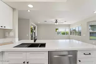 19015 N Signal Butte Cir, Sun City, AZ 85373 - Photo 34