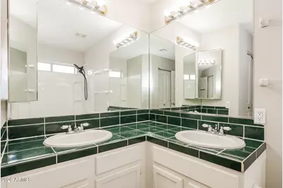 1653 E Vineyard Road, Phoenix, AZ 85042 - Photo 12