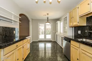 1653 E Vineyard Rd, Phoenix, AZ 85042 - Photo 8