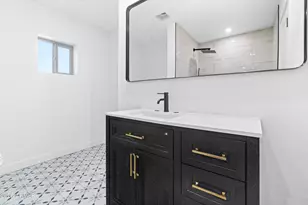 2914 N 81st Ave, Phoenix, AZ 85033 - Photo 24