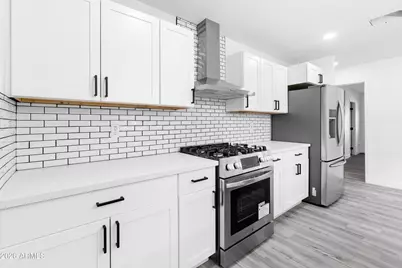 2914 N 81st Avenue, Phoenix, AZ 85033 - Photo 6