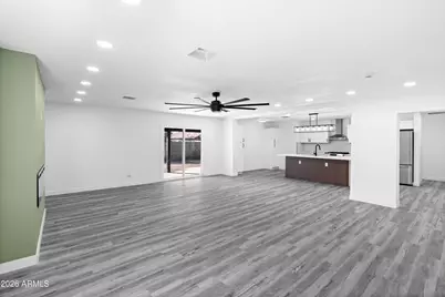 2914 N 81st Avenue, Phoenix, AZ 85033 - Photo 12