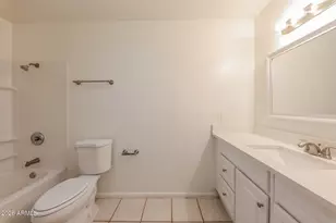 7249 N 30th Ln, Phoenix, AZ 85051 - Photo 20