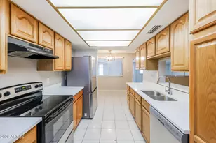 7249 N 30th Ln, Phoenix, AZ 85051 - Photo 8