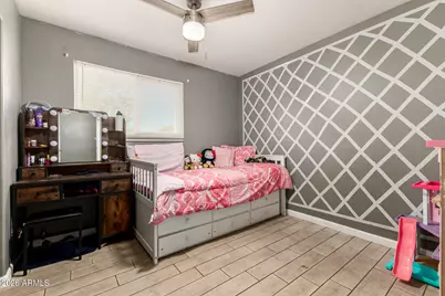 2830 N 48th Lane, Phoenix, AZ 85035 - Photo 16