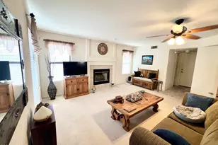 1711 E Runion Dr, Phoenix, AZ 85024 - Photo 10