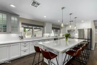 15817 N Moon Valley Drive, Phoenix, AZ 85022 - Photo 6