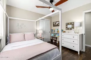 15817 N Moon Valley Dr, Phoenix, AZ 85022 - Photo 18