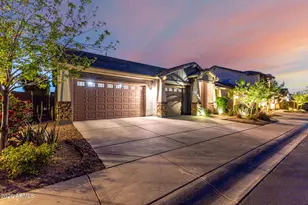 8514 S 8th Ln, Phoenix, AZ 85041 - Photo 1