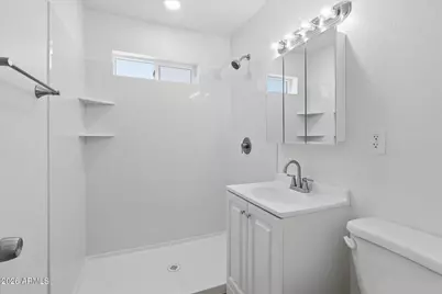 4519 N 30th Avenue, Phoenix, AZ 85017 - Photo 12