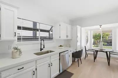 9055 E Kalil Drive, Scottsdale, AZ 85260 - Photo 14