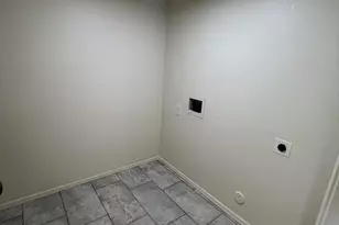 8377 N 106th Dr, Peoria, AZ 85345 - Photo 38