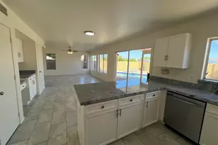 8377 N 106th Dr, Peoria, AZ 85345 - Photo 10