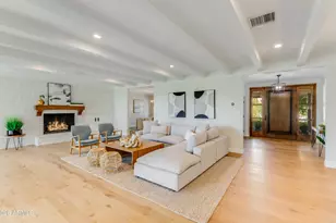 5994 E Orange Blossom Ln, Phoenix, AZ 85018 - Photo 14