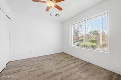 7040 W Olive Avenue #40, Peoria, AZ 85345 - Photo 16