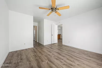 7040 W Olive Avenue #40, Peoria, AZ 85345 - Photo 14
