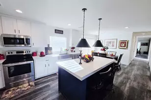 33013 W Cambridge Ave, Tonopah, AZ 85354 - Photo 16