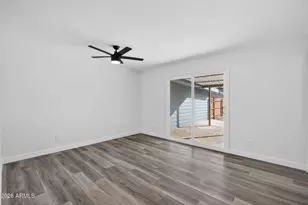 1527 W Windrose Dr, Phoenix, AZ 85029 - Photo 24