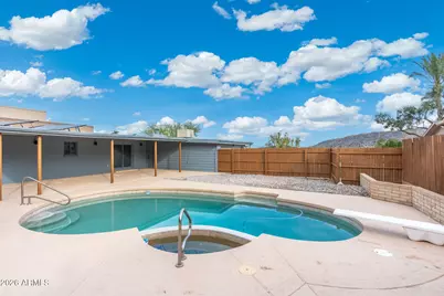 1527 W Windrose Drive, Phoenix, AZ 85029 - Photo 30