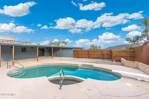 1527 W Windrose Dr, Phoenix, AZ 85029 - Photo 30