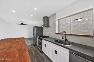 1527 W Windrose Dr, Phoenix, AZ 85029 - Photo 14