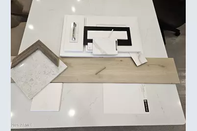 6870 S Crosscreek Drive, Chandler, AZ 85249 - Photo 2