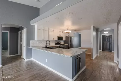 11059 W Irma Lane, Peoria, AZ 85373 - Photo 4