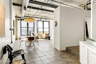 21 E 6th St, Tempe, AZ 85281 - Photo 4