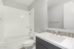 1717 E Morten Ave, Phoenix, AZ 85020 - Photo 28