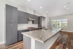 1717 E Morten Ave, Phoenix, AZ 85020 - Photo 12