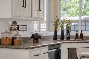 1542 E Catamaran Dr, Gilbert, AZ 85234 - Photo 28