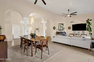 1542 E Catamaran Dr, Gilbert, AZ 85234 - Photo 18