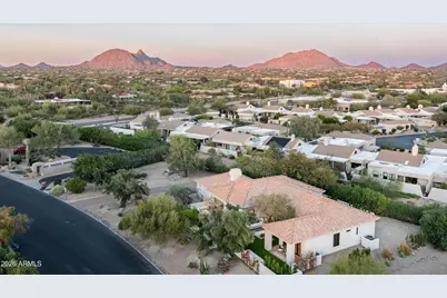 23335 N Country Club Trail, Scottsdale, AZ 85255 - Photo 46