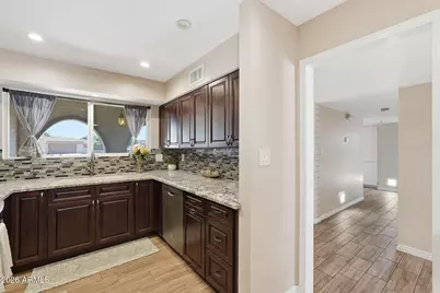 9602 N 41st Avenue, Phoenix, AZ 85051 - Photo 12
