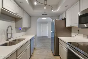 10444 N 69th St, Paradise Valley, AZ 85253 - Photo 1