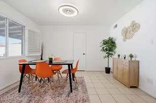 934 E Berridge Ln, Phoenix, AZ 85014 - Photo 8