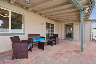 934 E Berridge Ln, Phoenix, AZ 85014 - Photo 24