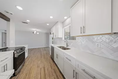 9603 W Purdue Avenue, Peoria, AZ 85345 - Photo 6