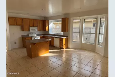 6135 W Navajo Drive, Glendale, AZ 85302 - Photo 4