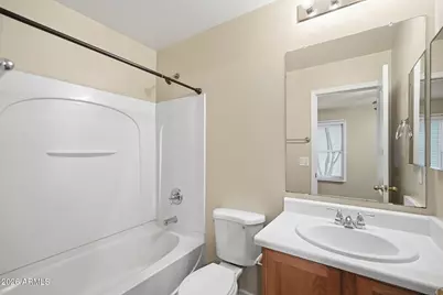 5617 S 21st Place, Phoenix, AZ 85040 - Photo 18